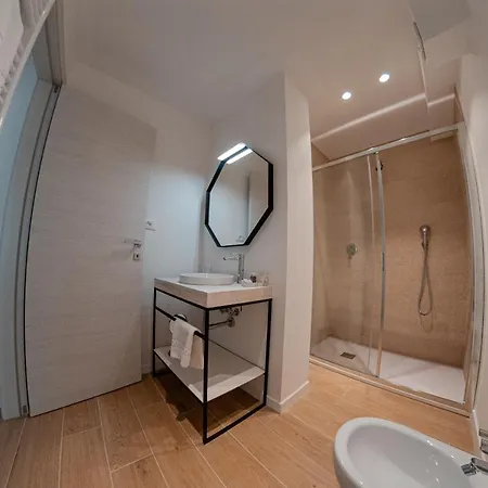 Tergestroom & Boutique 2*