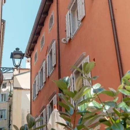 شقة فندقية Tergestroom & Boutique 4*